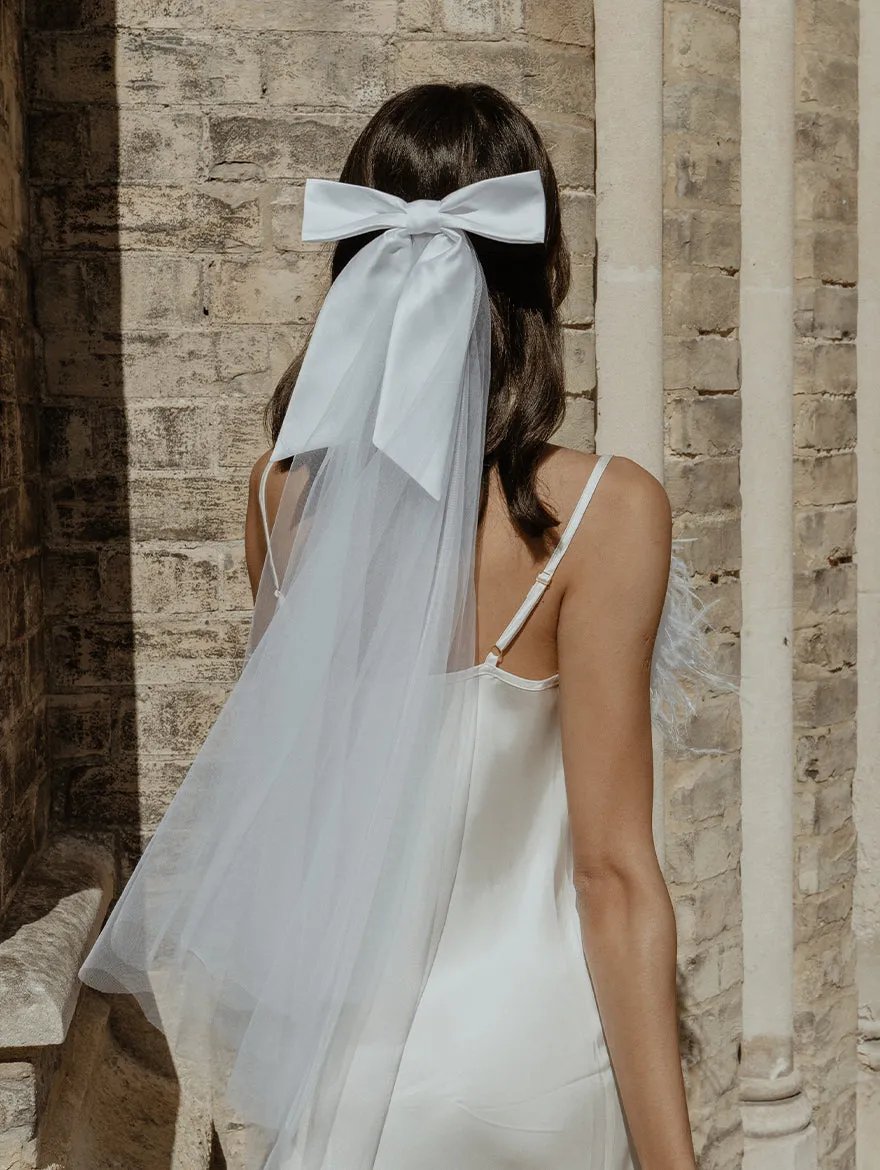 Classic Detachable Bow Veil