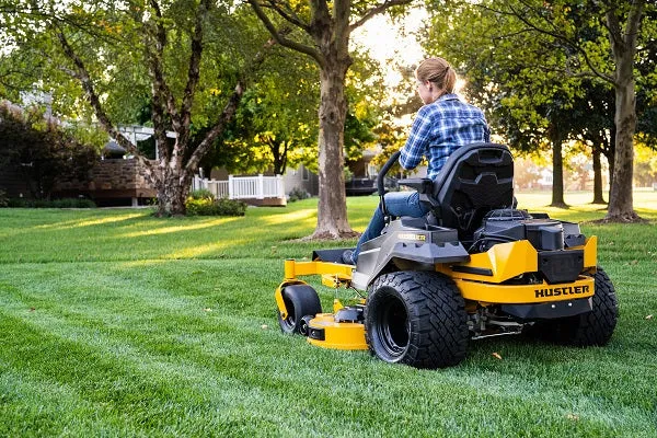 Hustler Raptor XD 42" Residential Zero-Turn Mower w/ Kawasaki FR651 (21.5HP)