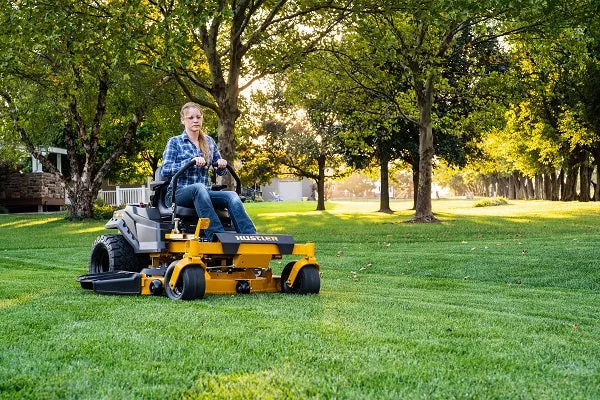 Hustler Raptor XD 42" Residential Zero-Turn Mower w/ Kawasaki FR651 (21.5HP)